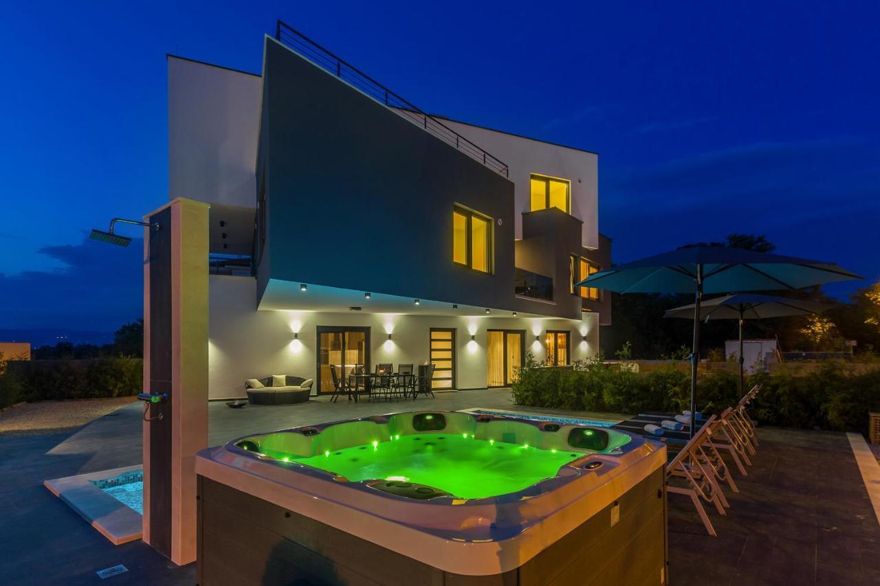 Luxury Apartment Noa Нивице Экстерьер фото