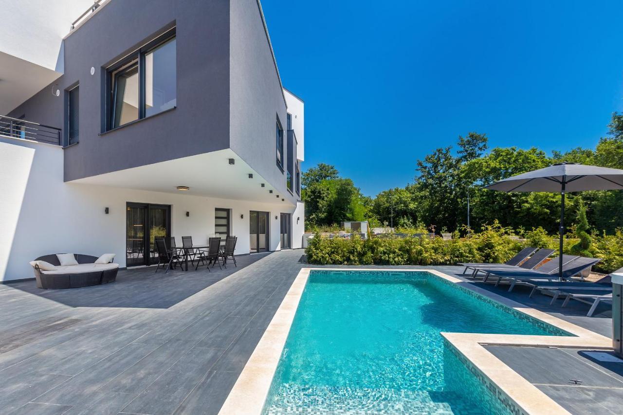 Luxury Apartment Noa Нивице Экстерьер фото