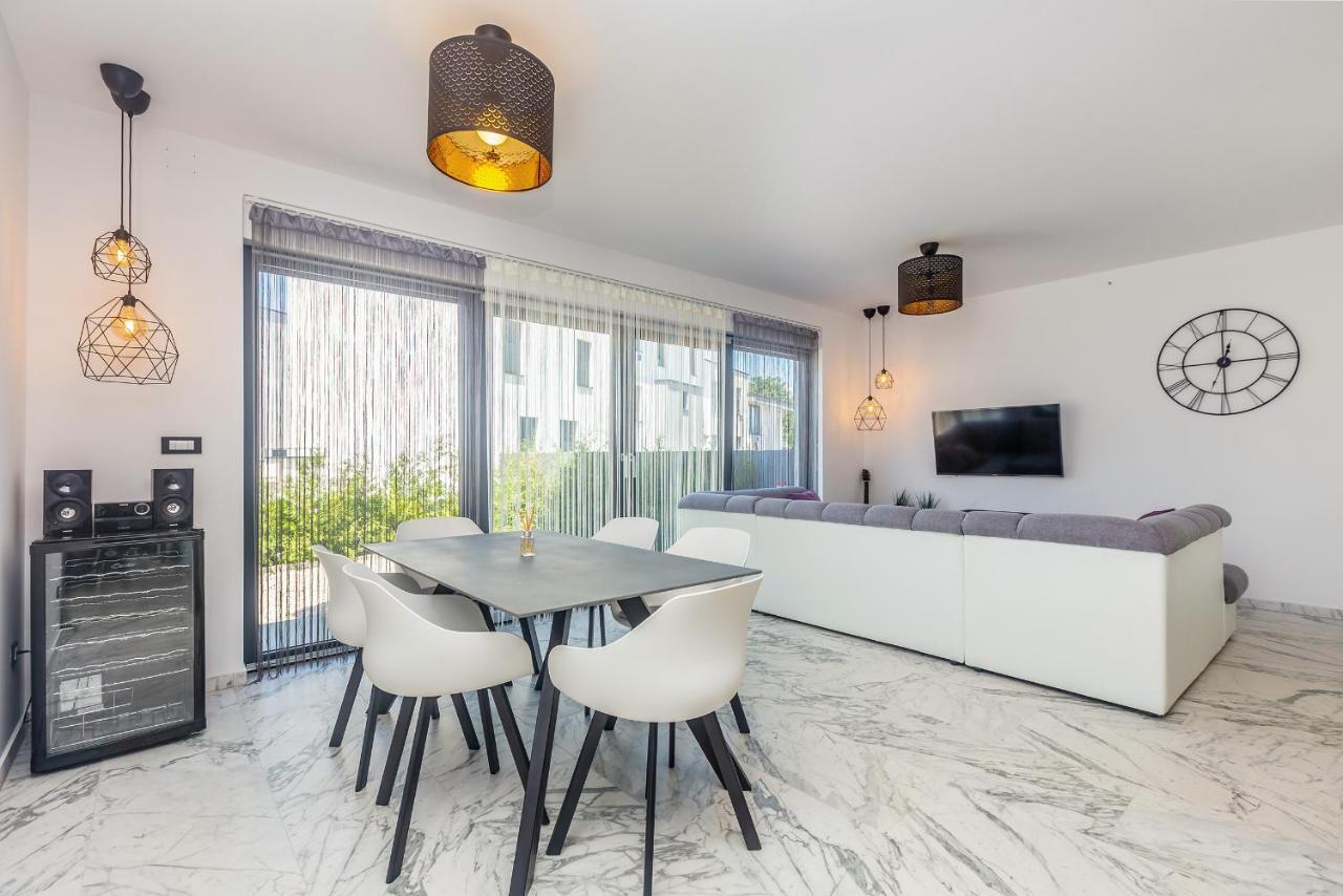 Luxury Apartment Noa Нивице Экстерьер фото